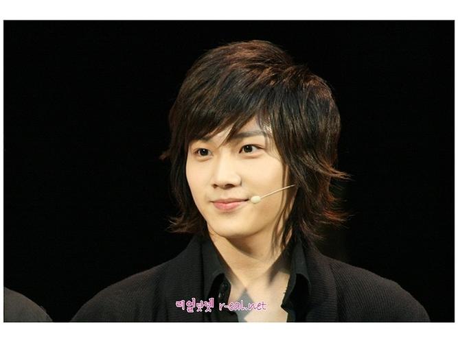 尚帕尼谈文班身高：我和所有人说他7尺5 他好像又长高了一些