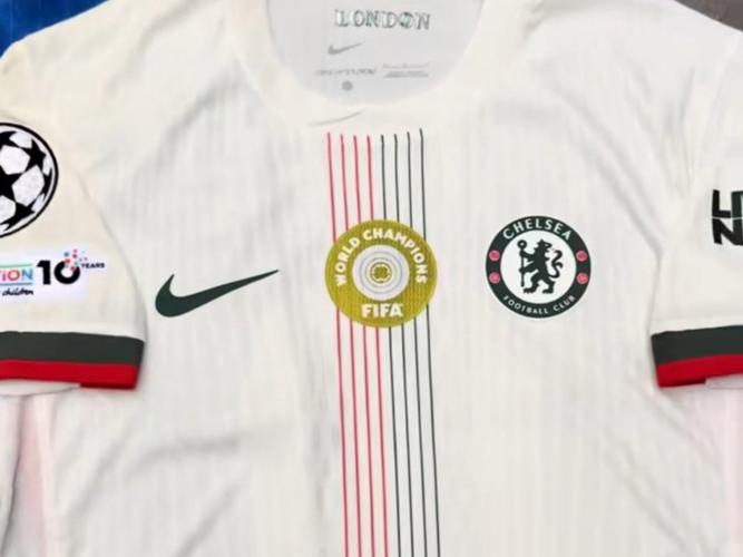 记者：切尔西对赞助费要价高昂，海尔难成球衣衣袖广告赞助商