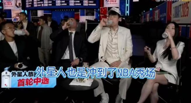 爱德华兹谈麦丹隔扣杨瀚森:我当时告诉他 兄弟 太残暴了