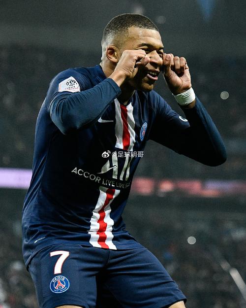 详细阅读:姆巴佩进球后的庆祝是献给一个11岁患病孩子,赛前就承诺这么做 姆巴佩进球后的庆祝是献给一个11岁患病孩子,赛前就承诺这么做