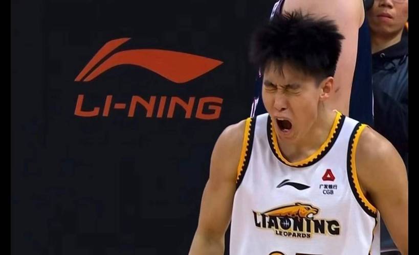 李虎翼：休赛期主要练了力量&运控传球 全运会目标拿到金牌