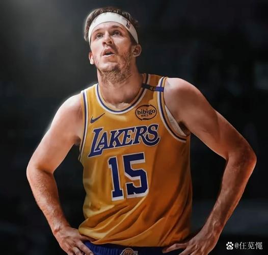 解说：里夫斯在湖人当三当家挺好 二当家太贵且与防守不足