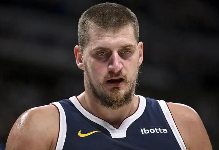 三分5中0！约基奇谈黄忠：他不想搞砸 有时候也许他想得太多了