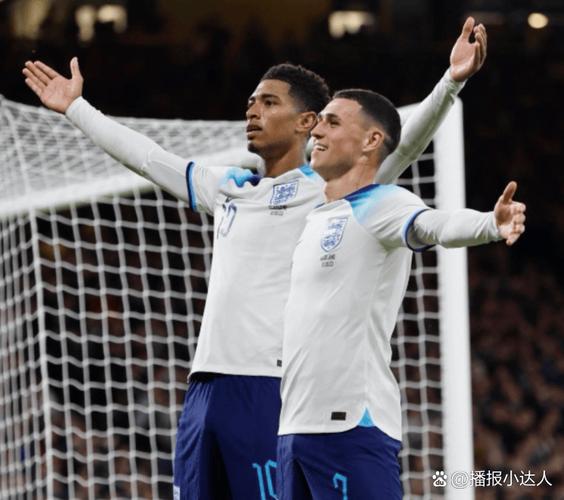 邮报：贝林厄姆已明白英格兰队是一个整体，而不是他加上另外十人